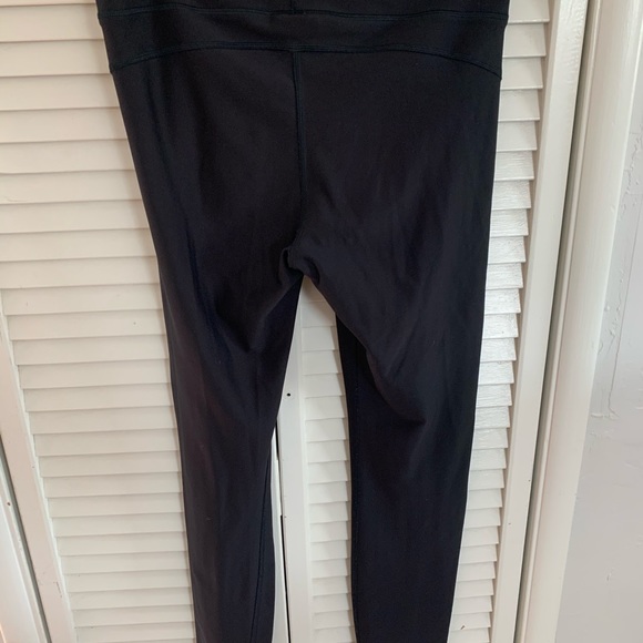 BLACK UNDERARMOUR LEGGINGS - Picture 4 of 5